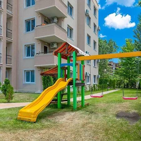 아파트 1bedroom On 2nd Floor With Kitchen Fv